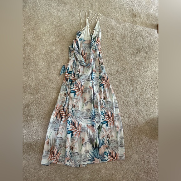 Vici Jumpsuit - Picture 2 of 3